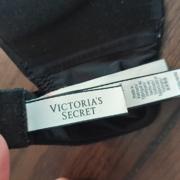 Victoria's Secret T-shirt Lightly Lined Wireless Bra 32D Black - Picture 8 of 12